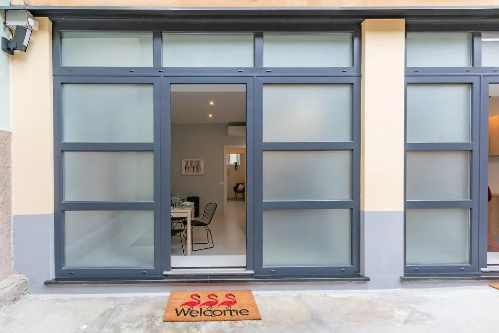 Champagne Loft Lägenhet Milano Italien
